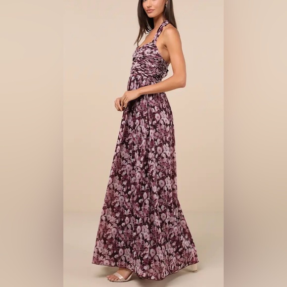 Illustrious Aura Plum Purple Floral Pleated Halter Maxi Dress size S - Picture 3 of 4